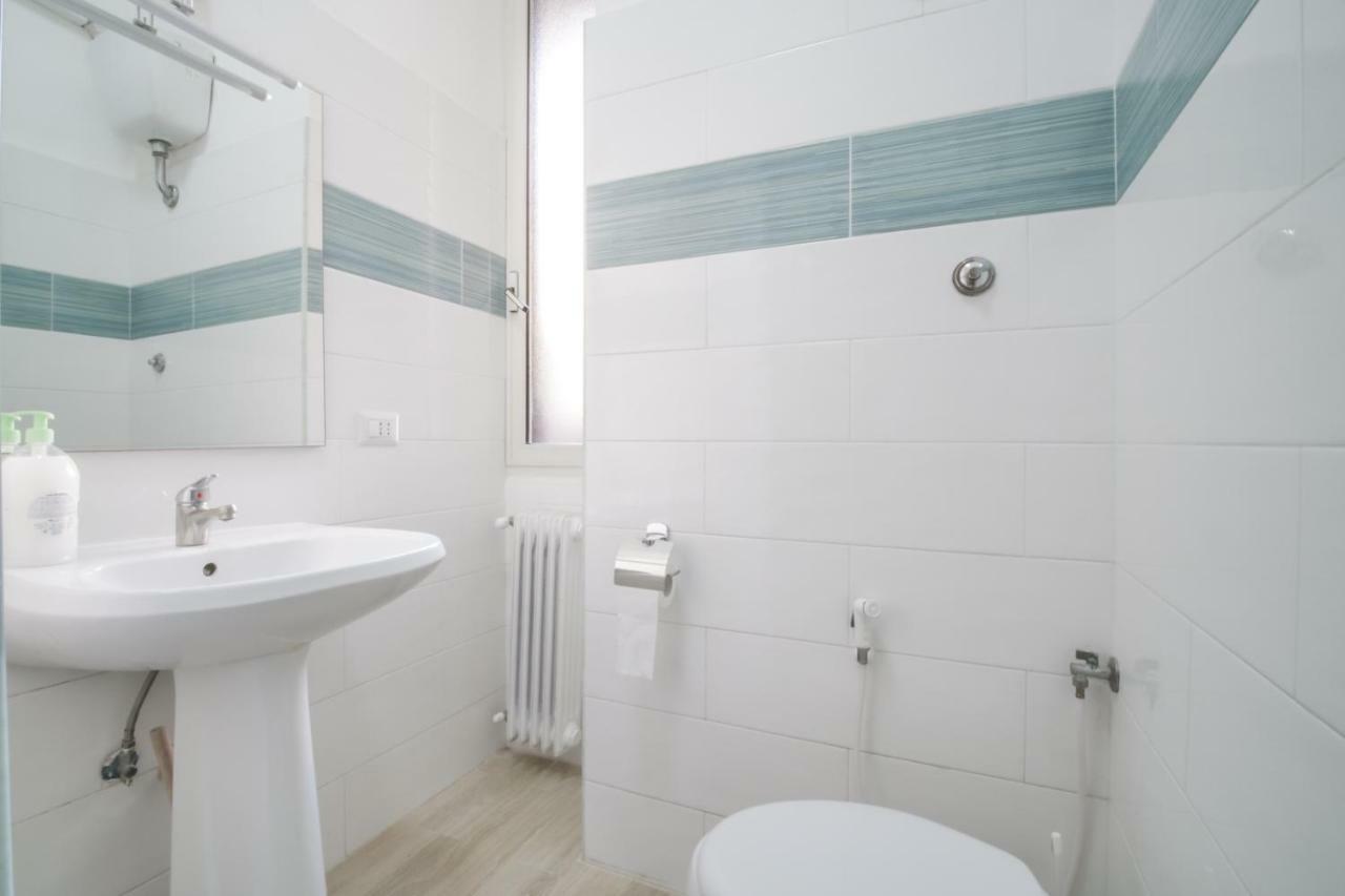 Vertex Guest House ローマ エクステリア 写真
