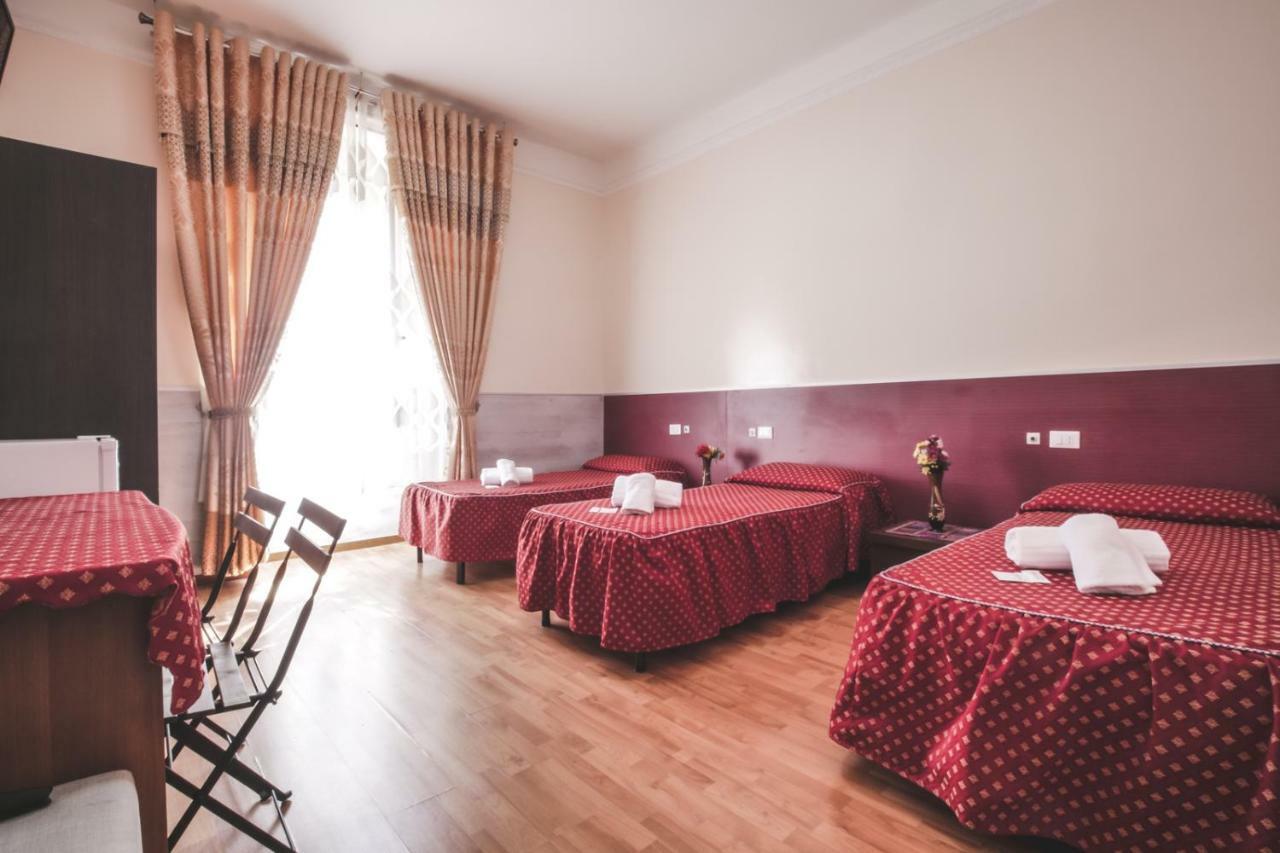 Vertex Guest House ローマ エクステリア 写真