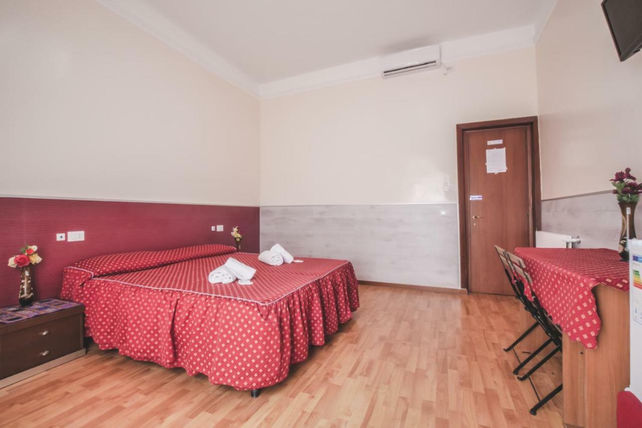 Vertex Guest House ローマ エクステリア 写真