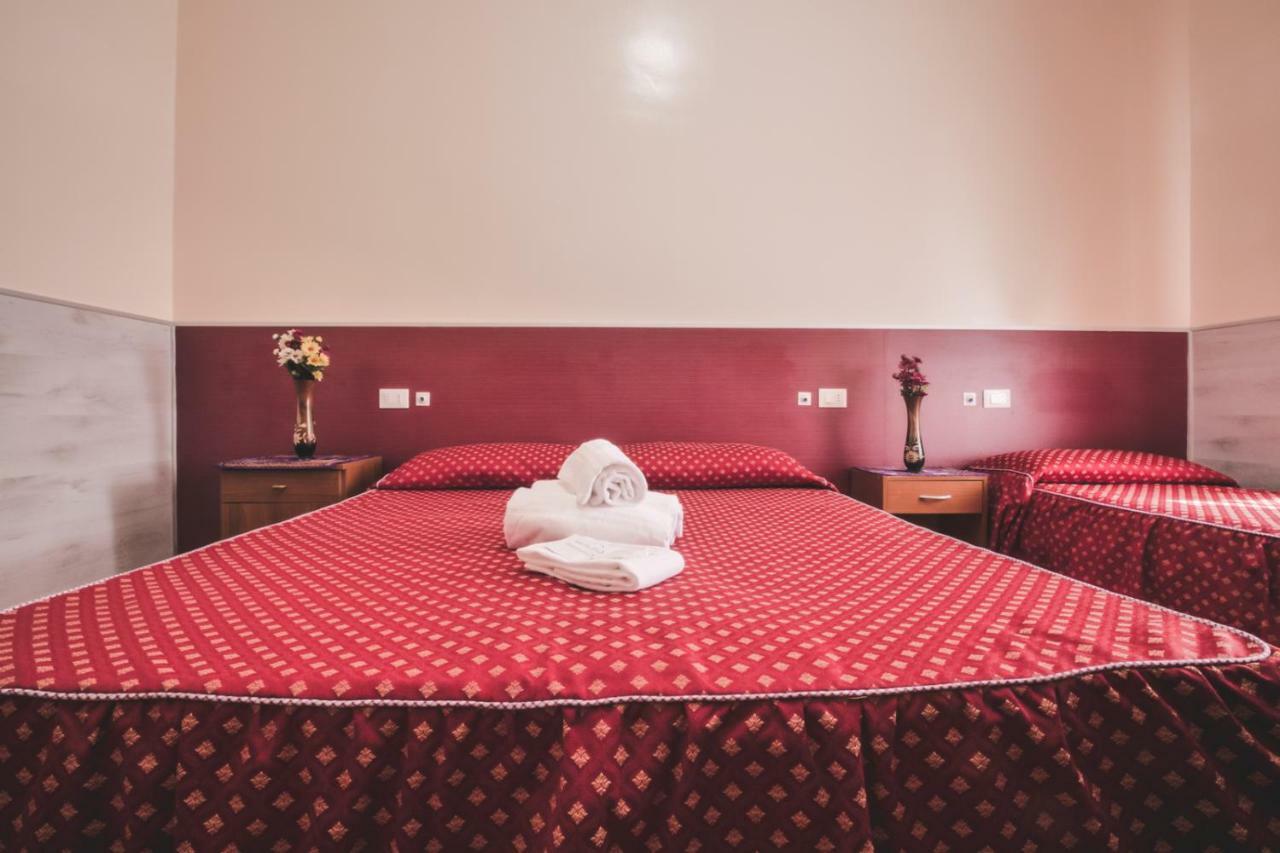 Vertex Guest House ローマ エクステリア 写真