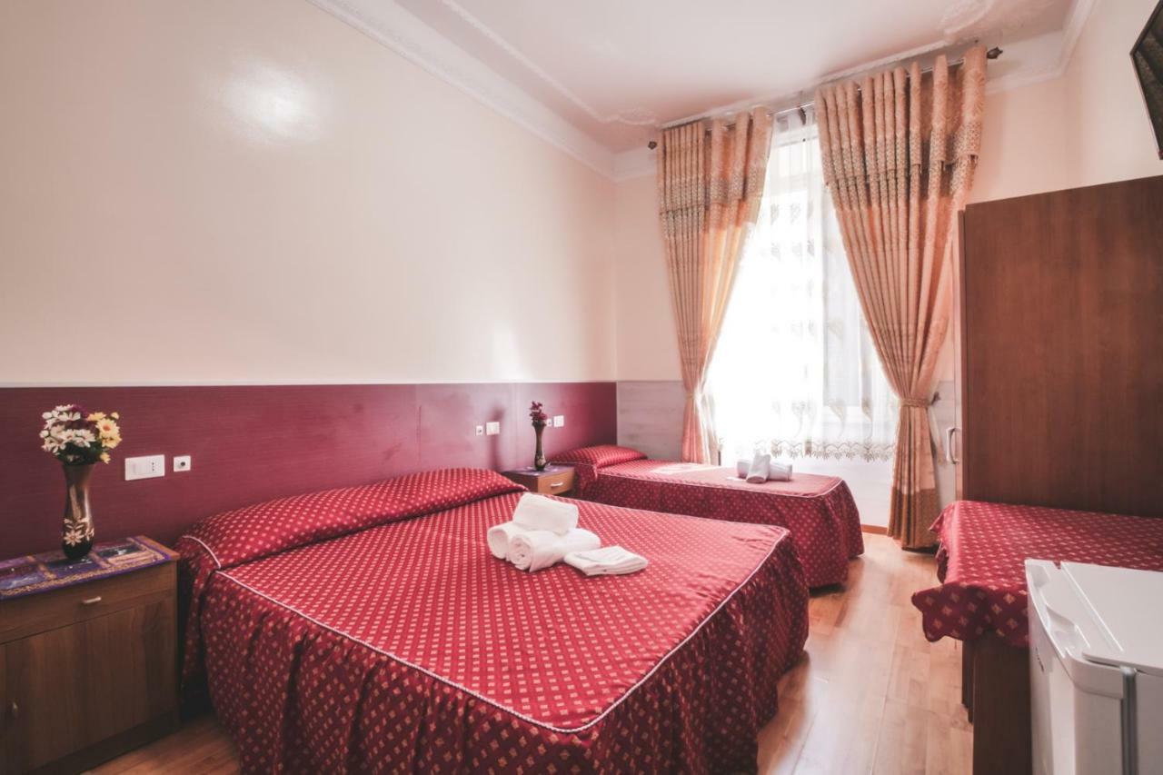 Vertex Guest House ローマ エクステリア 写真